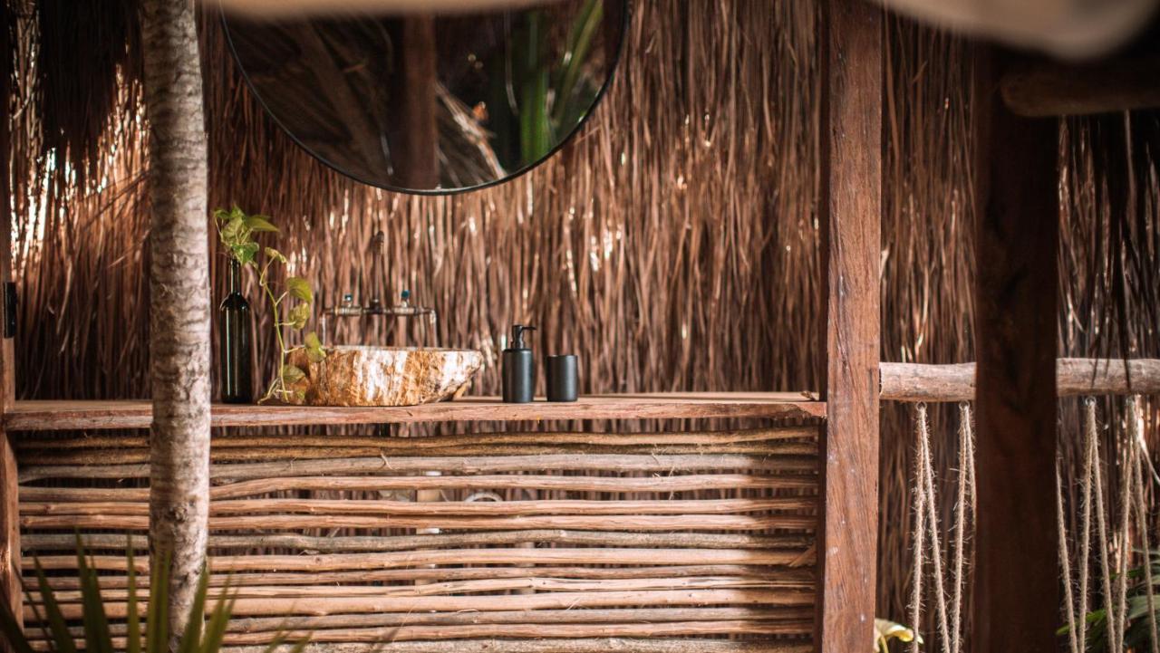 Uman Glamping & Cenote Tulum Hotell Exteriör bild