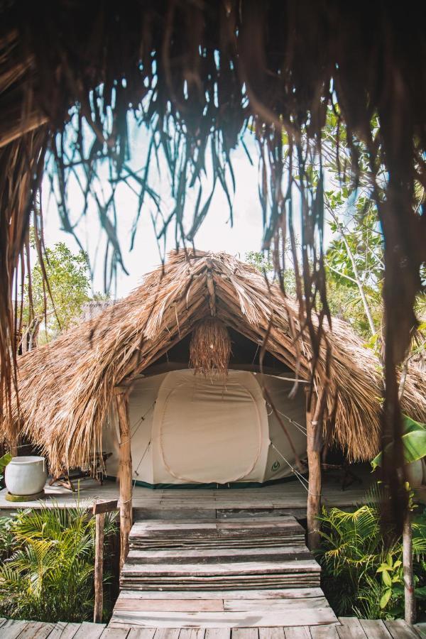 Uman Glamping & Cenote Tulum Hotell Exteriör bild