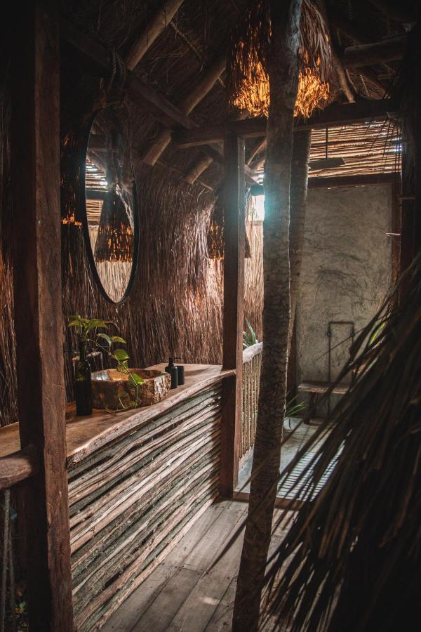 Uman Glamping & Cenote Tulum Hotell Exteriör bild